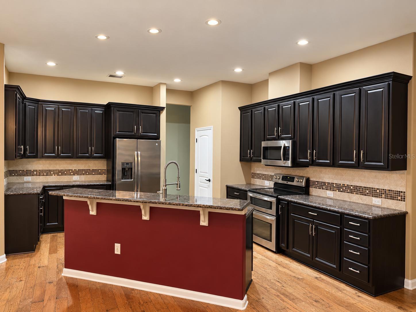 8718 SW 8TH PLACE