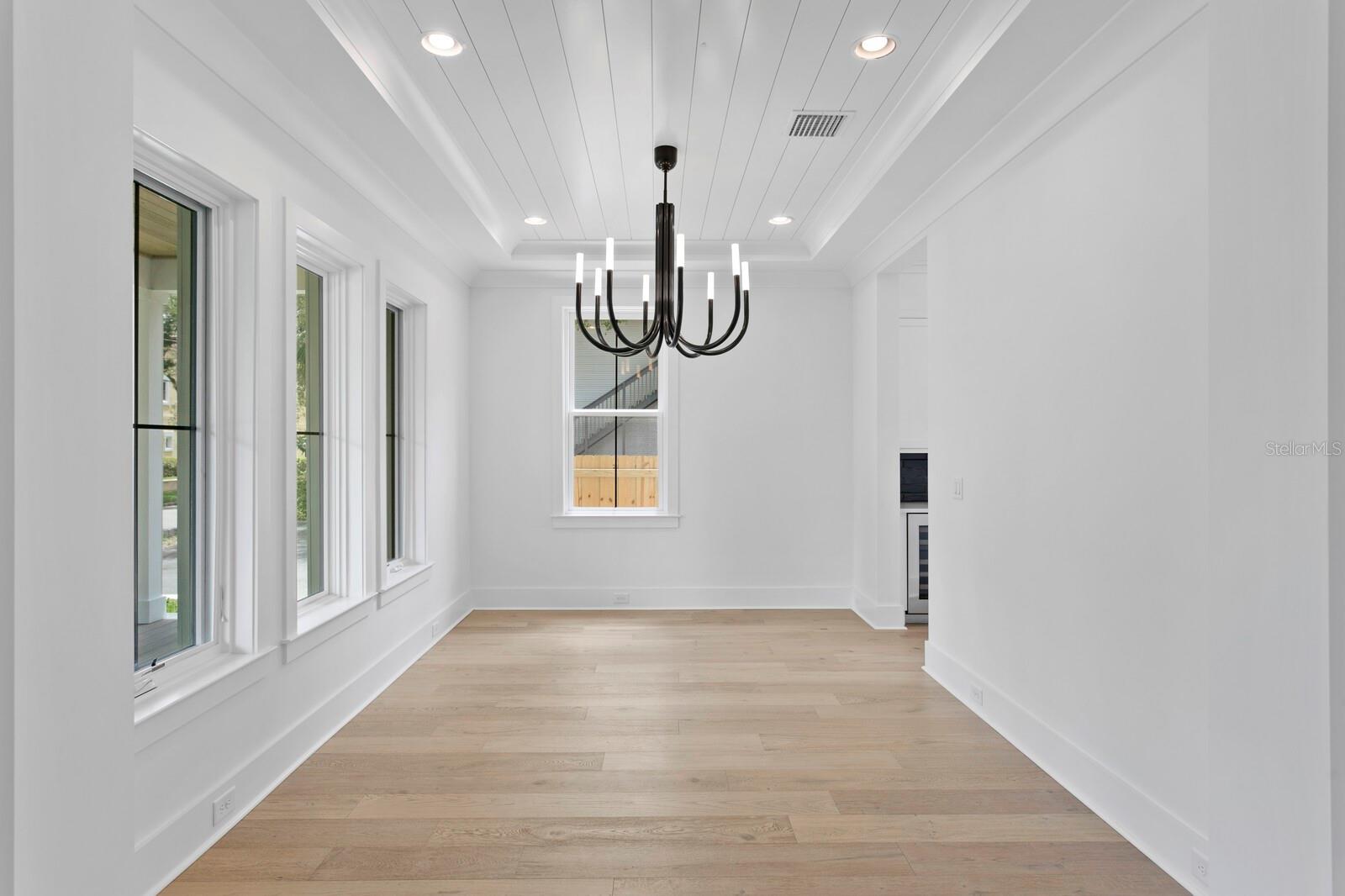 HYDE PARK WEST - Residential