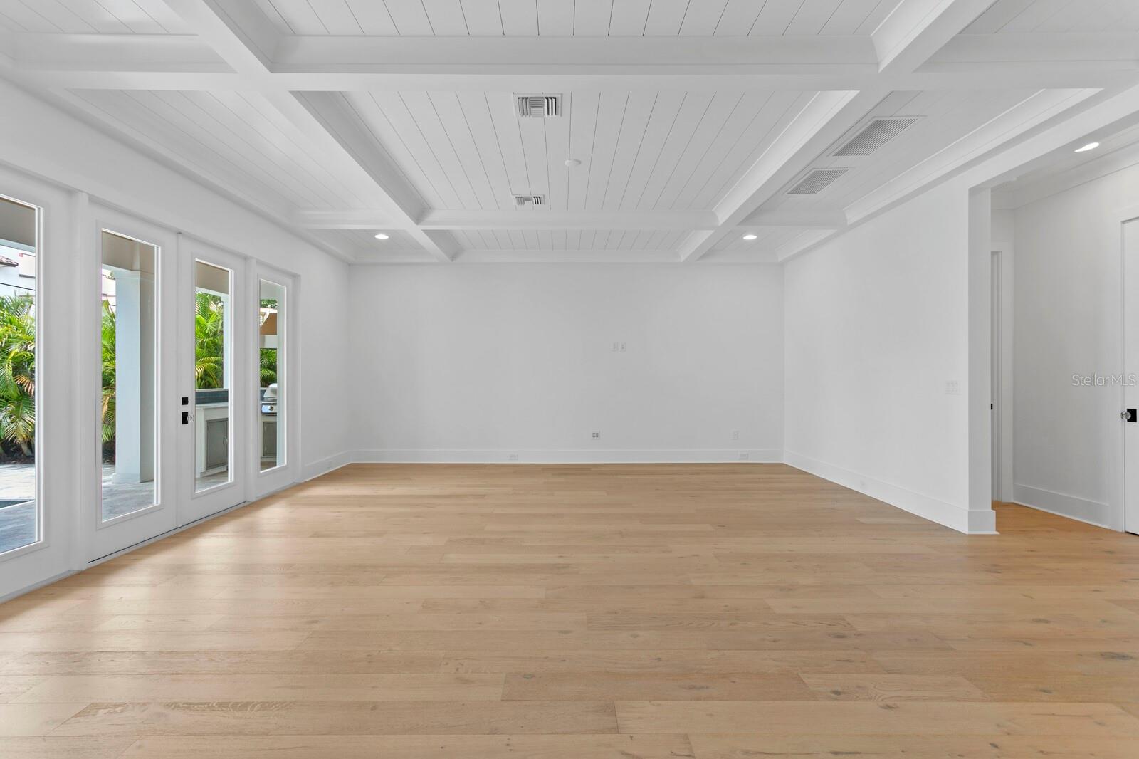 HYDE PARK WEST - Residential