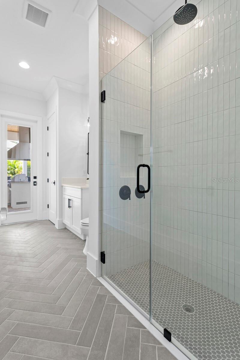 HYDE PARK WEST - Residential