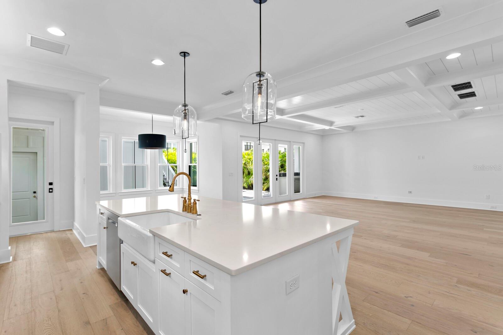 HYDE PARK WEST - Residential