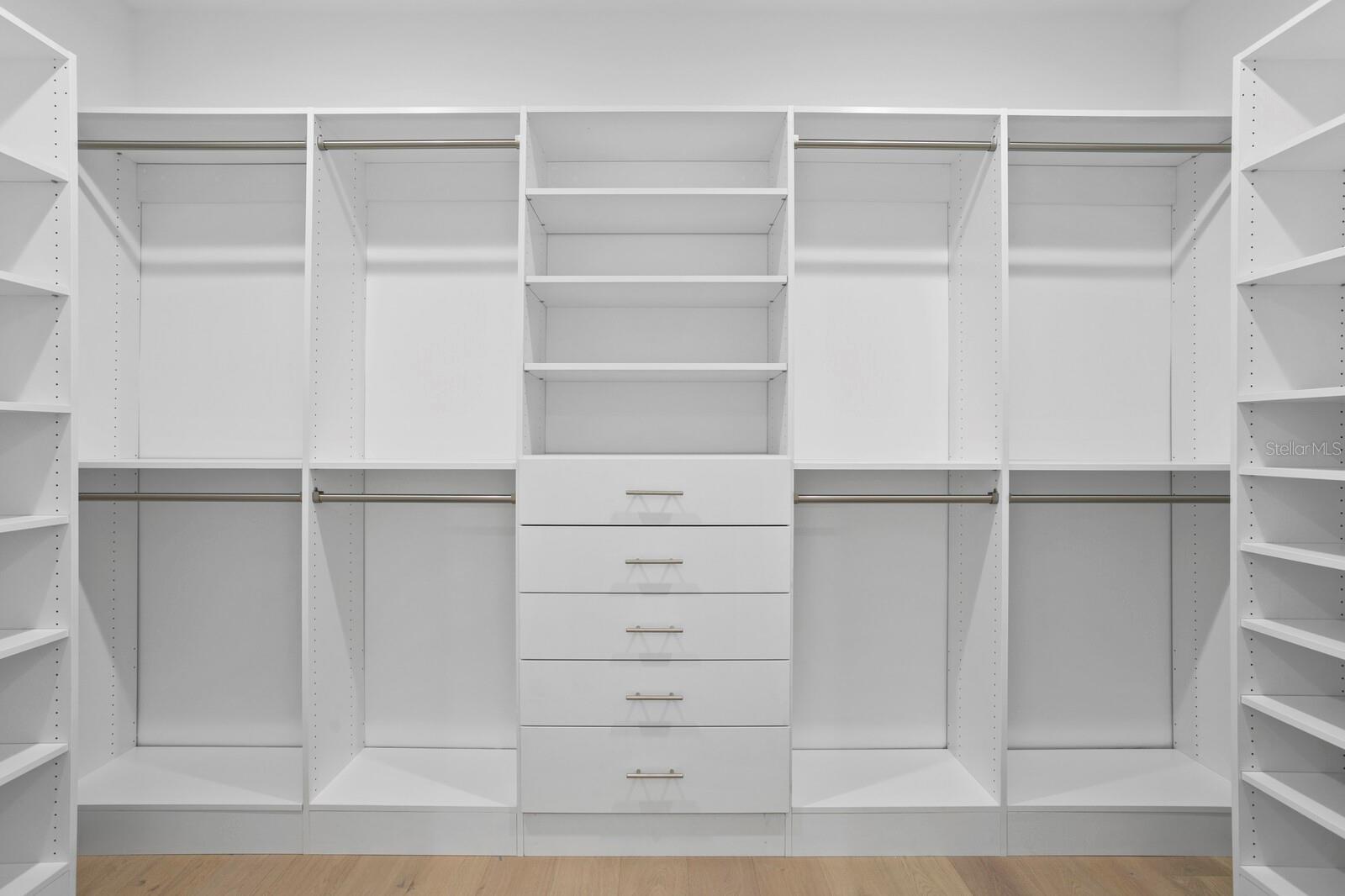 HYDE PARK WEST - Residential