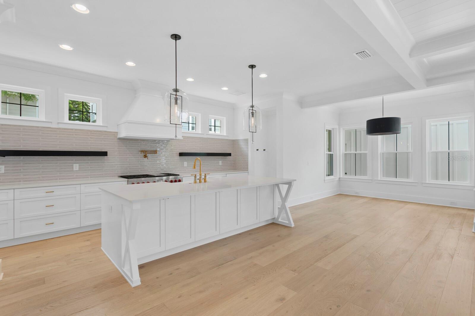 HYDE PARK WEST - Residential