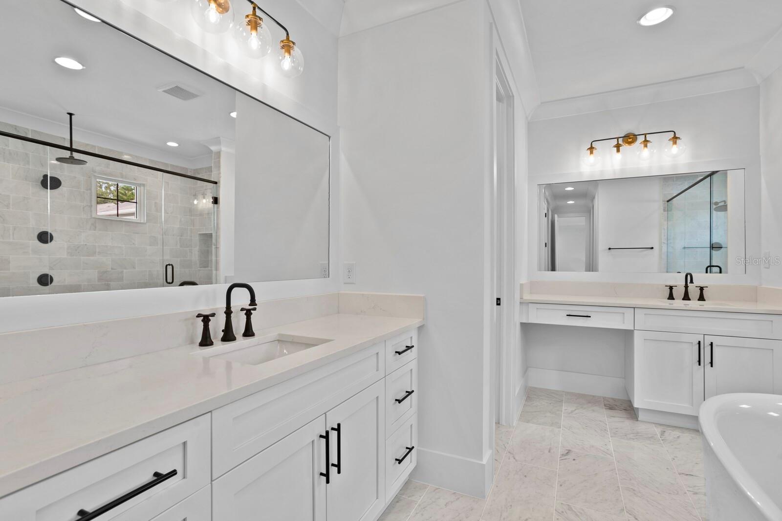 HYDE PARK WEST - Residential