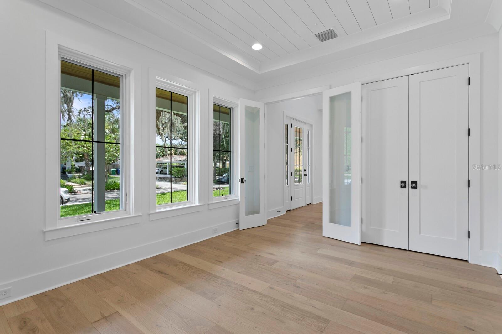 HYDE PARK WEST - Residential