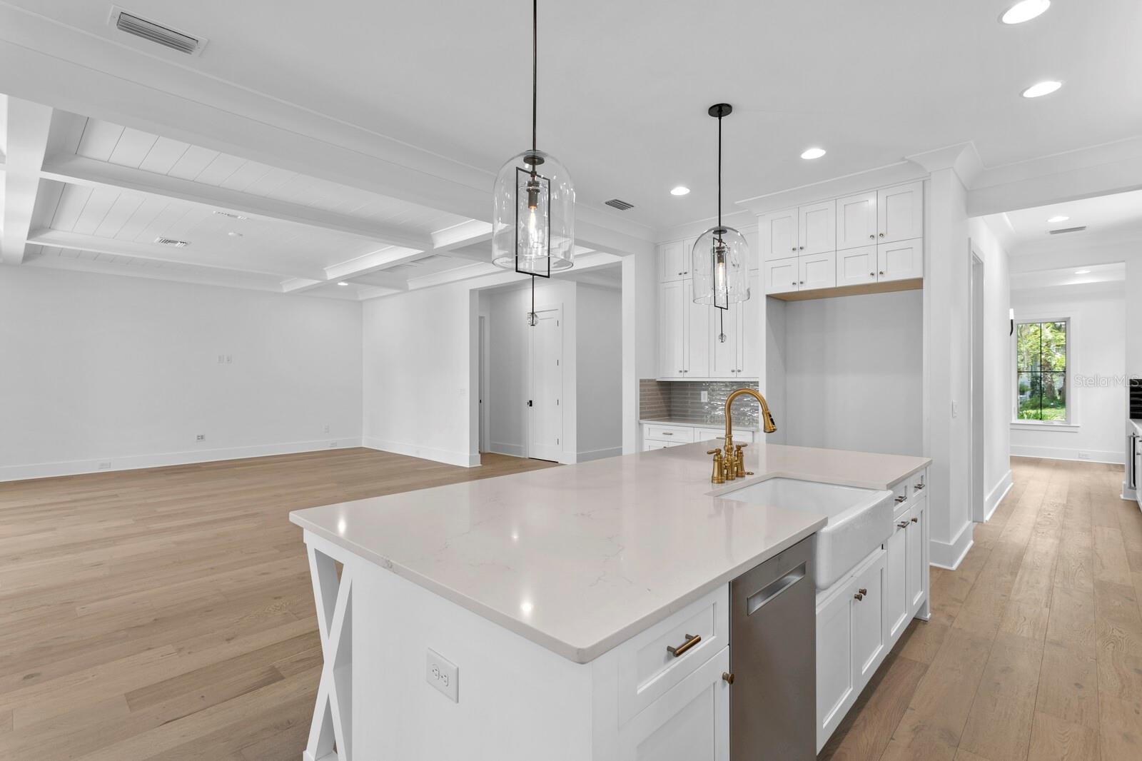 HYDE PARK WEST - Residential