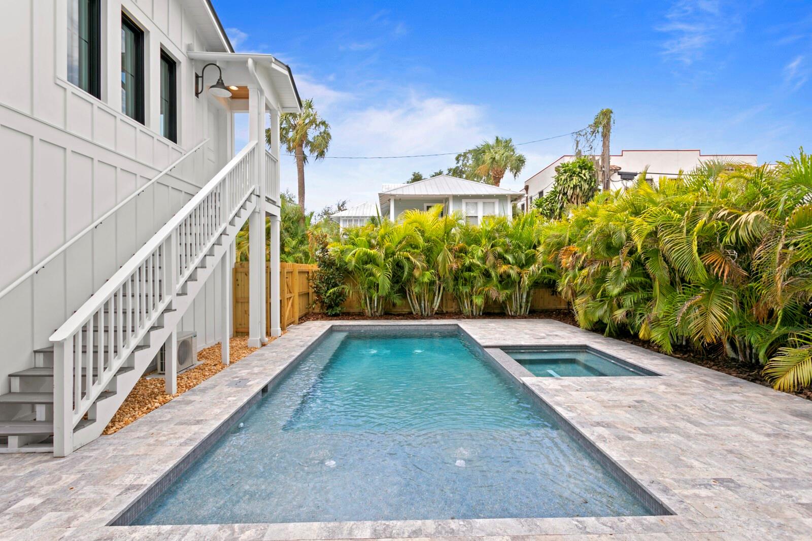 HYDE PARK WEST - Residential