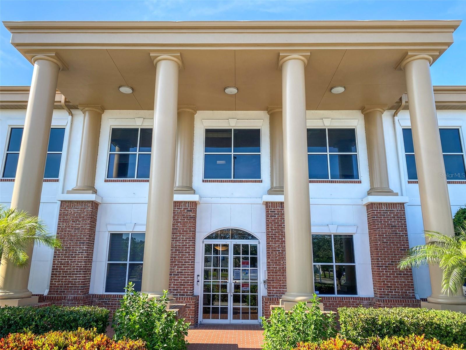 1ST NATIONAL BUS CENTER - Commercial Lease