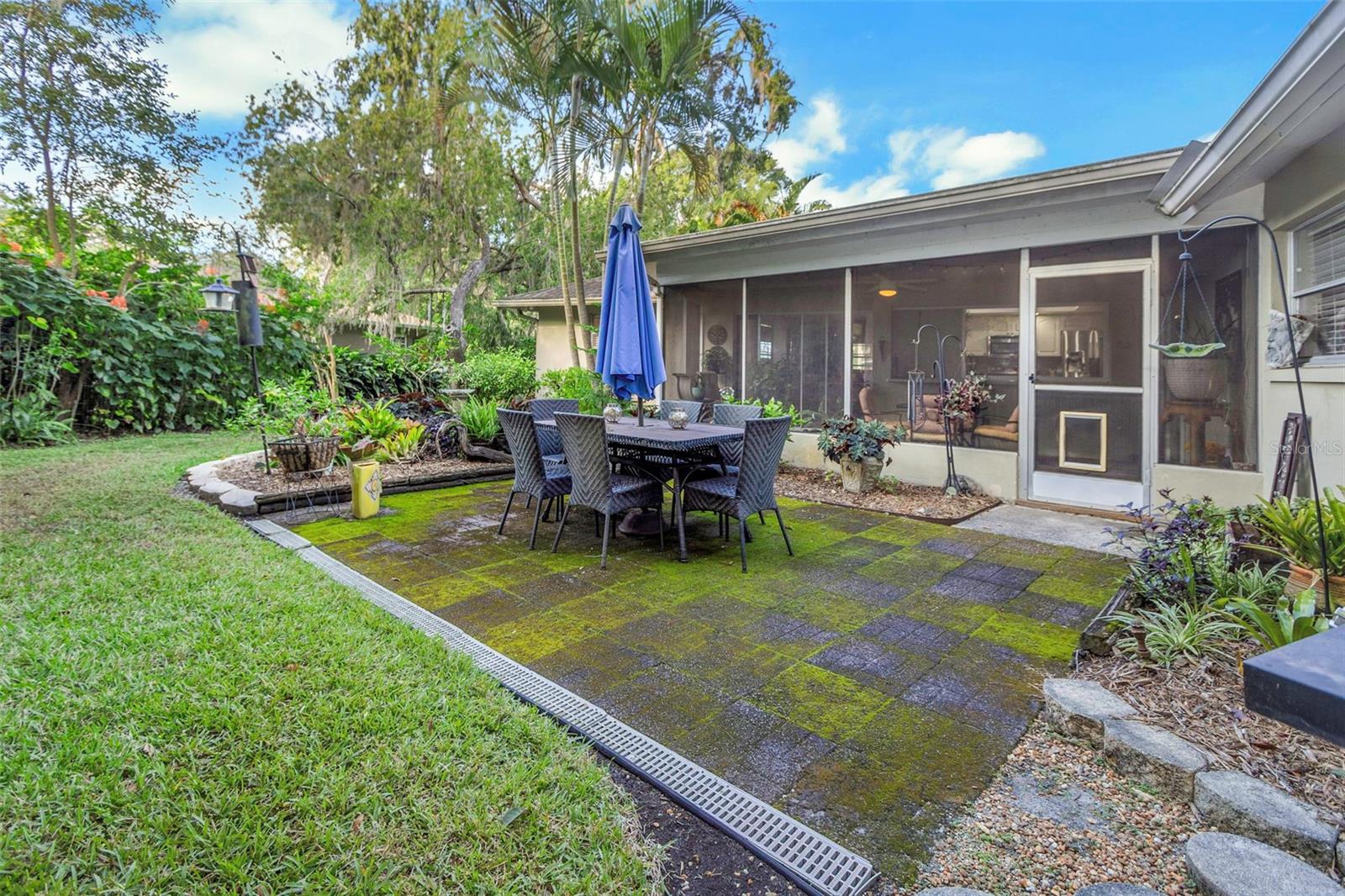 ARMISTEAD MANOR - Residential