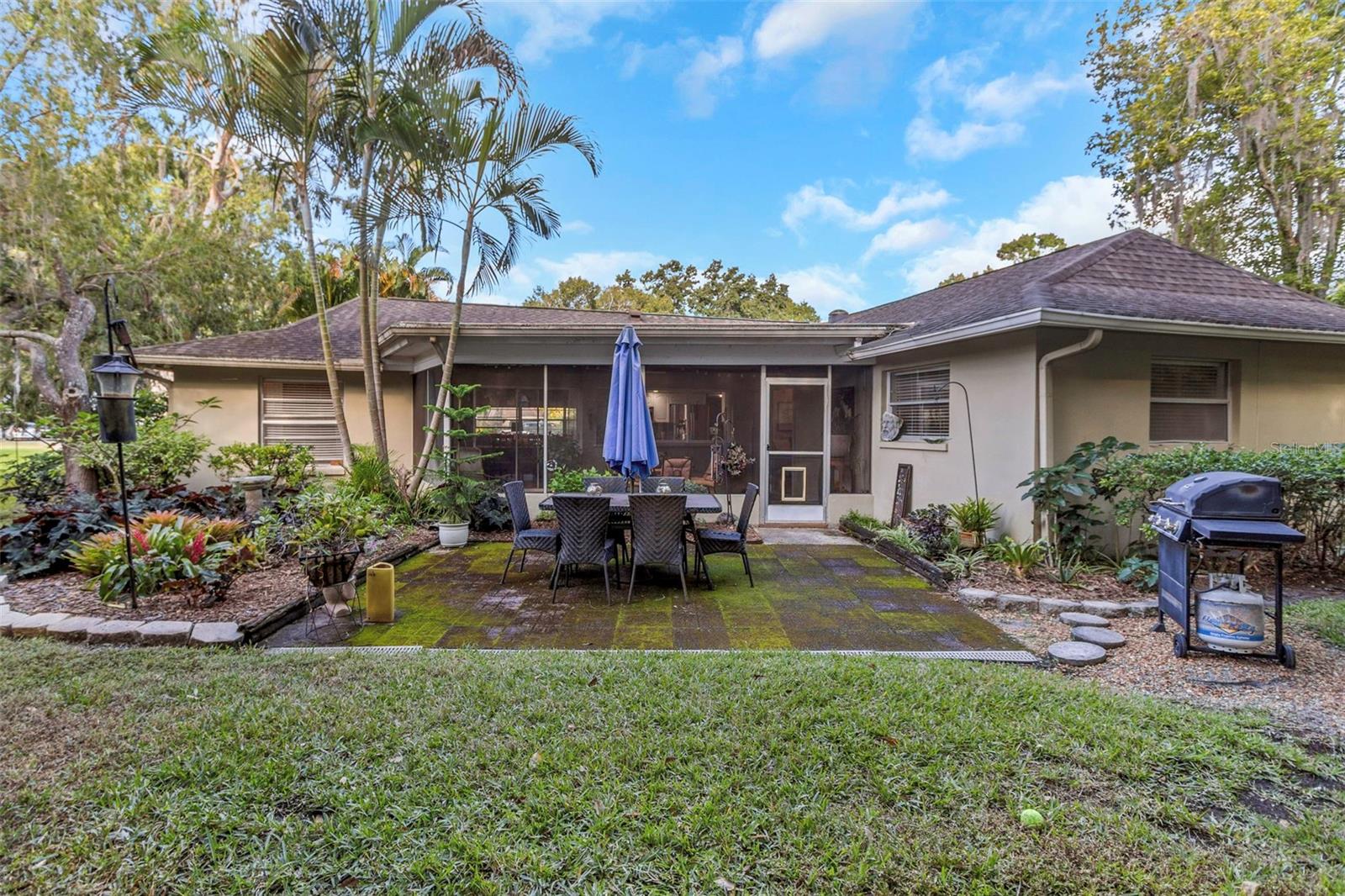 ARMISTEAD MANOR - Residential