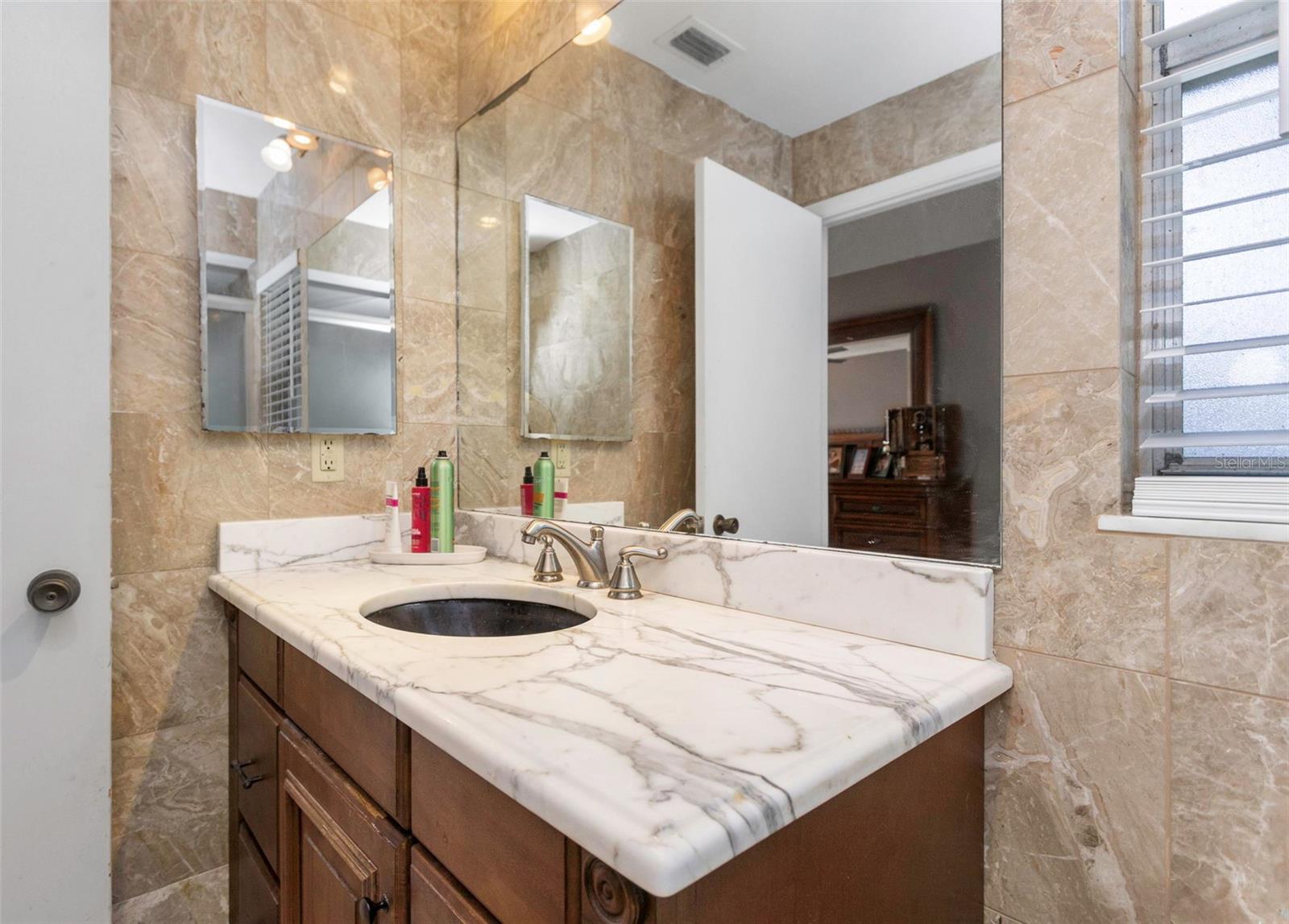 ARMISTEAD MANOR - Residential