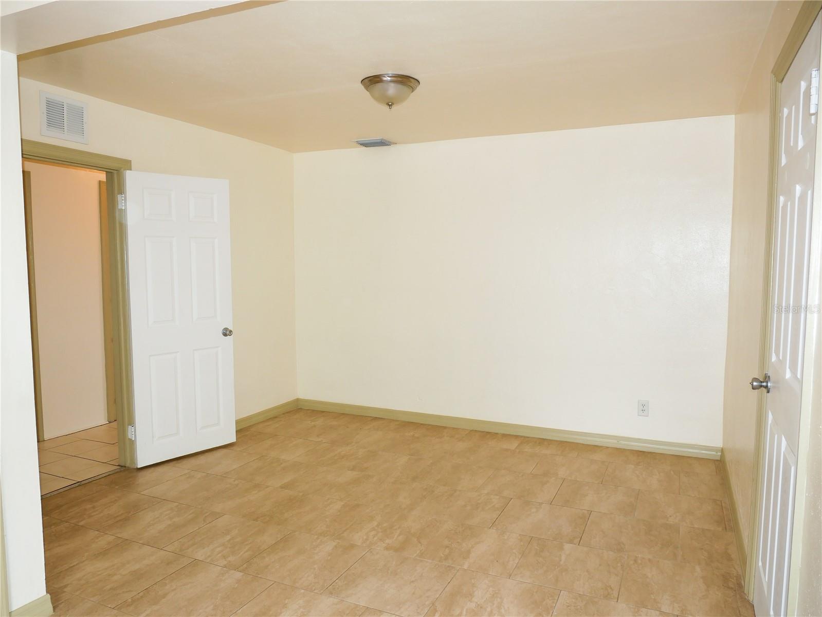 MOUNT WASHINGTON 1ST SEC - Residential Lease