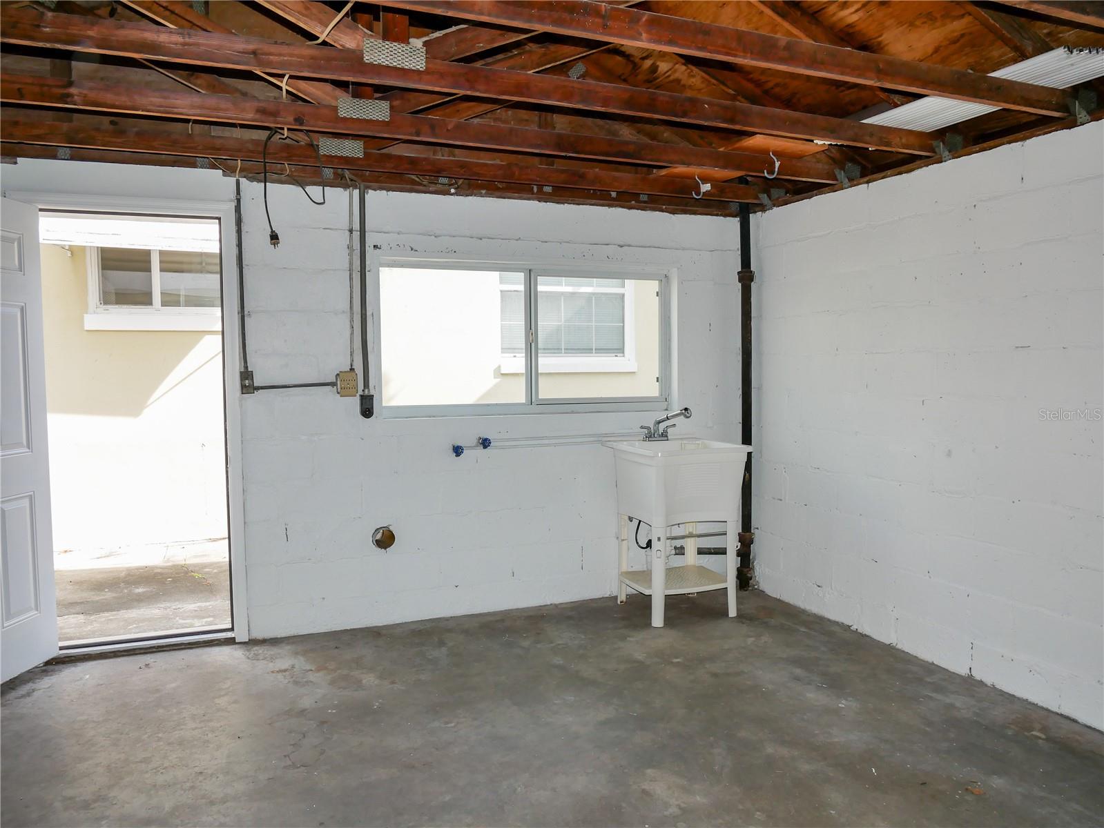 MOUNT WASHINGTON 1ST SEC - Residential Lease