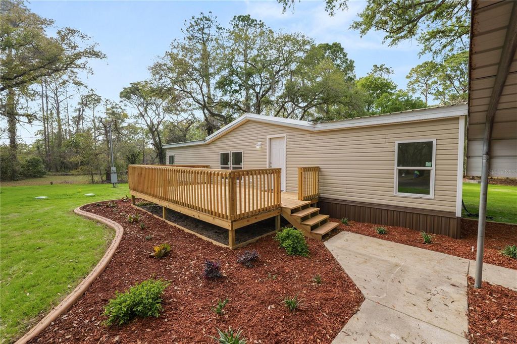 Photo of 6112 W Dormany Road, Plant City, FL 33565 (MLS # L4960177)