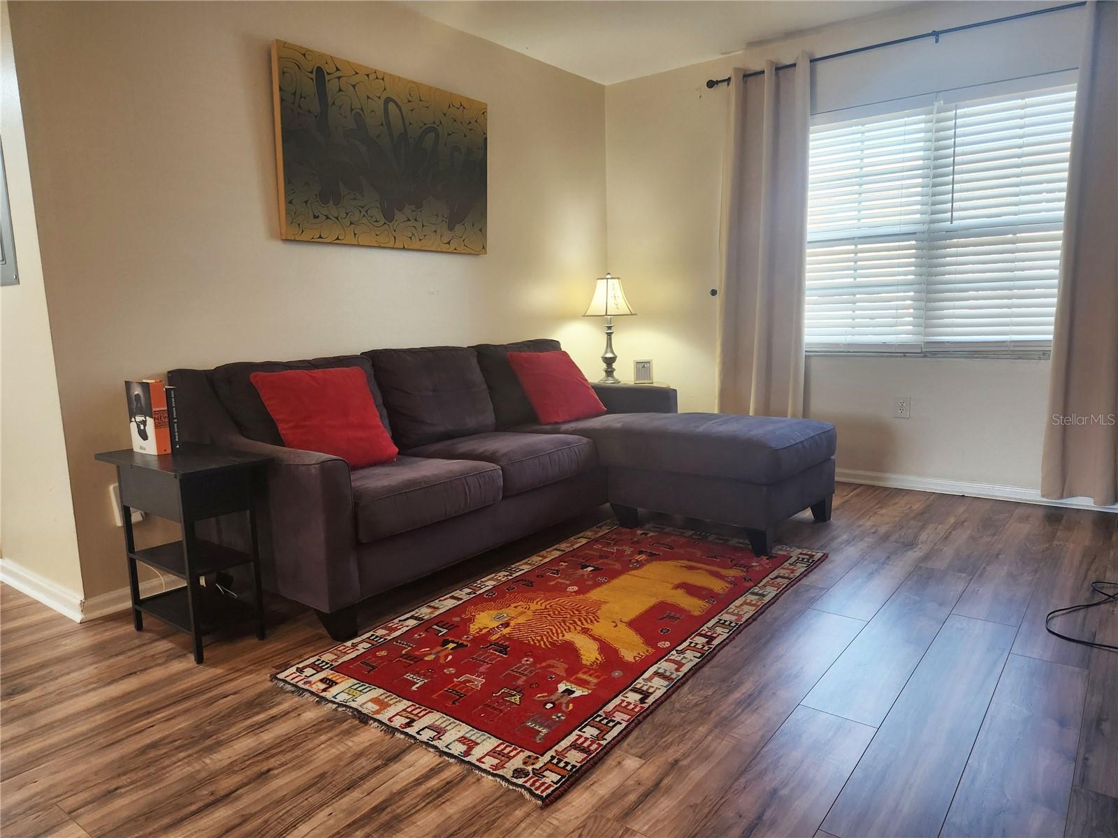 LAKE BENTLEY SHORES CONDO PH 01 - Residential