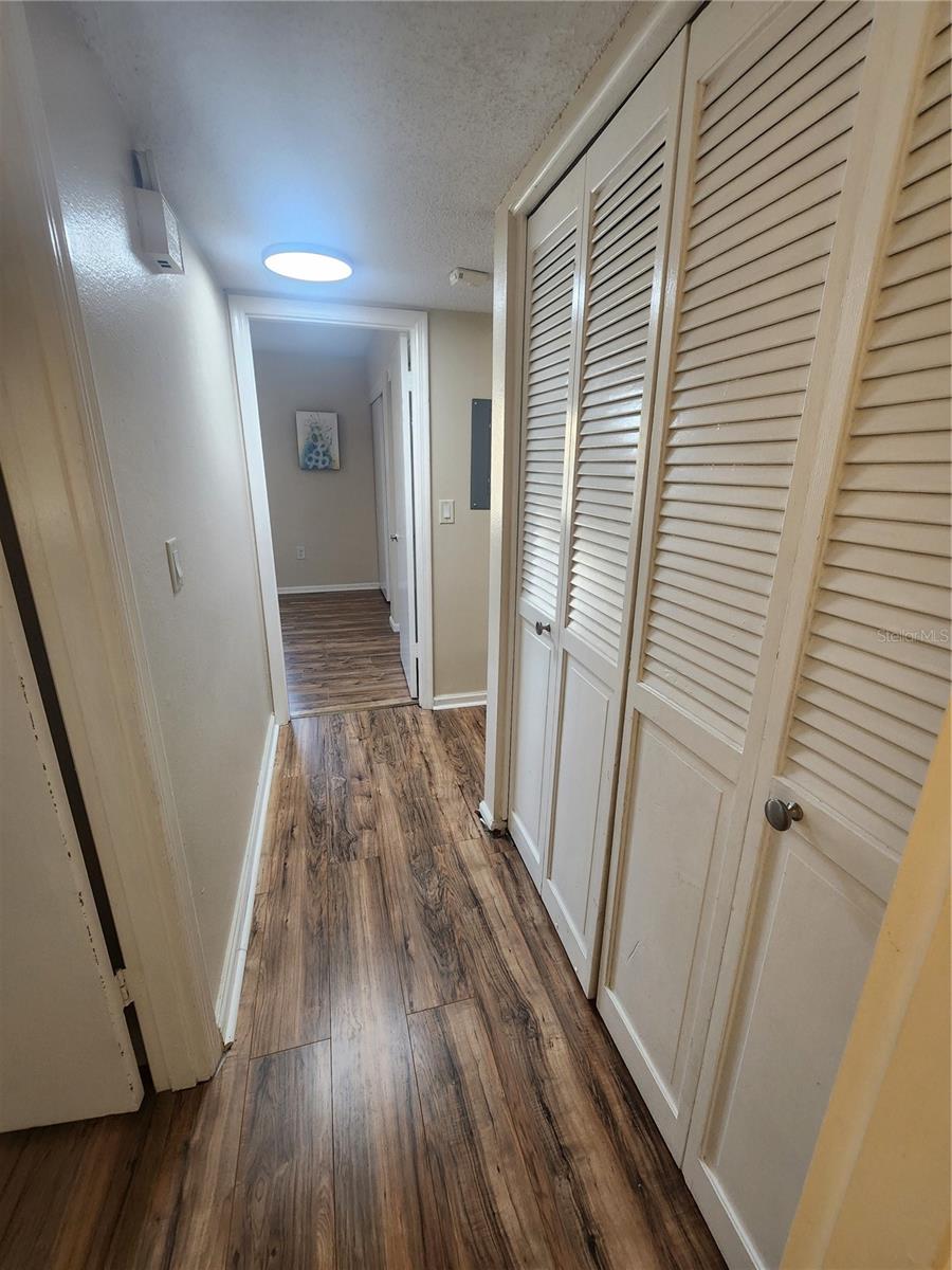 LAKE BENTLEY SHORES CONDO PH 01 - Residential