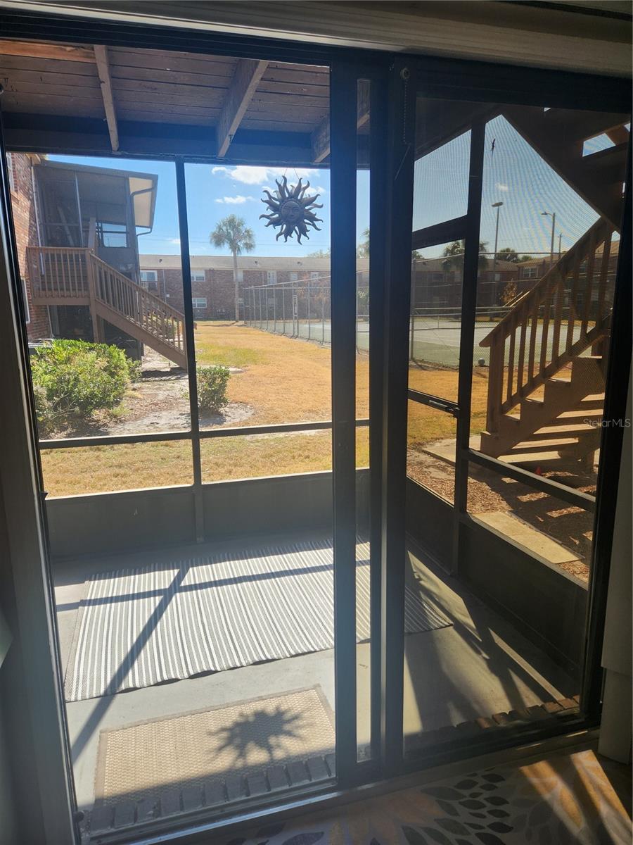 LAKE BENTLEY SHORES CONDO PH 01 - Residential