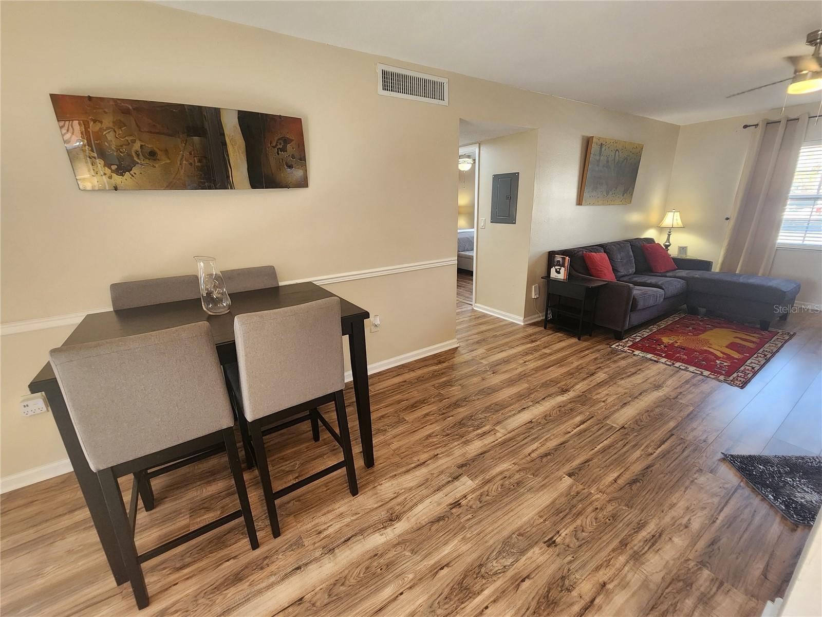 LAKE BENTLEY SHORES CONDO PH 01 - Residential