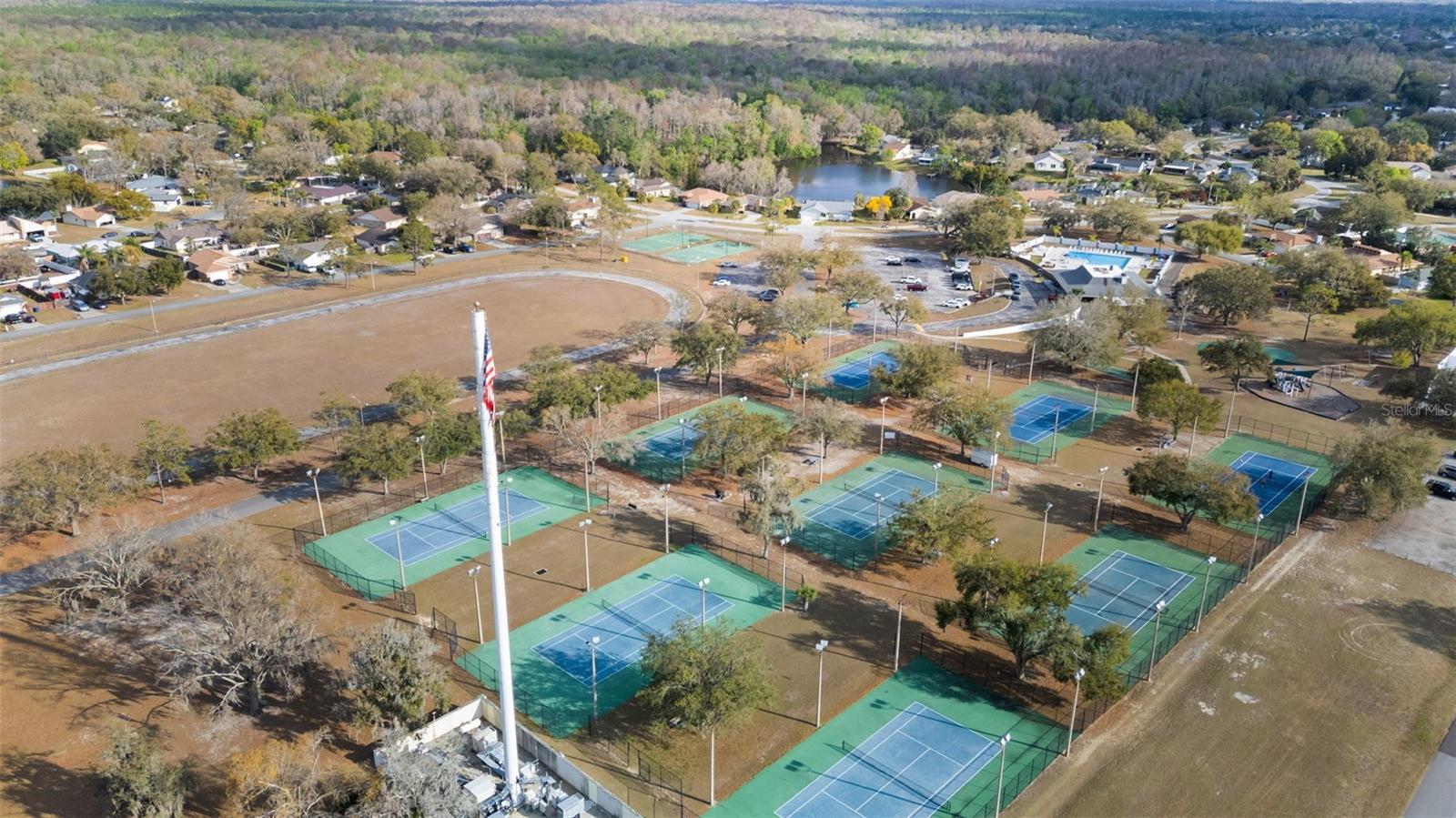 LAKE PADGETT ESTATES EAST - Residential