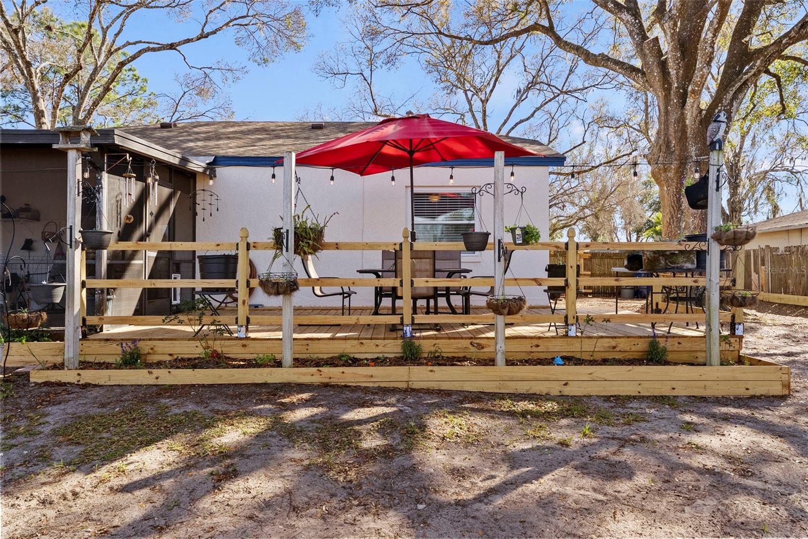 LAKE PADGETT ESTATES EAST - Residential