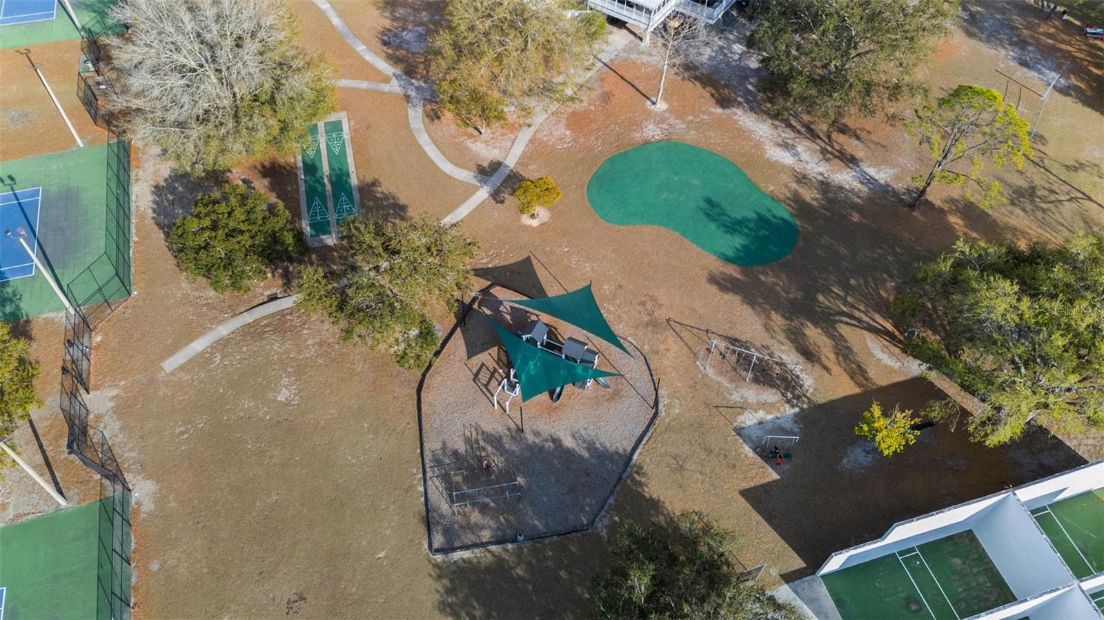 LAKE PADGETT ESTATES EAST - Residential