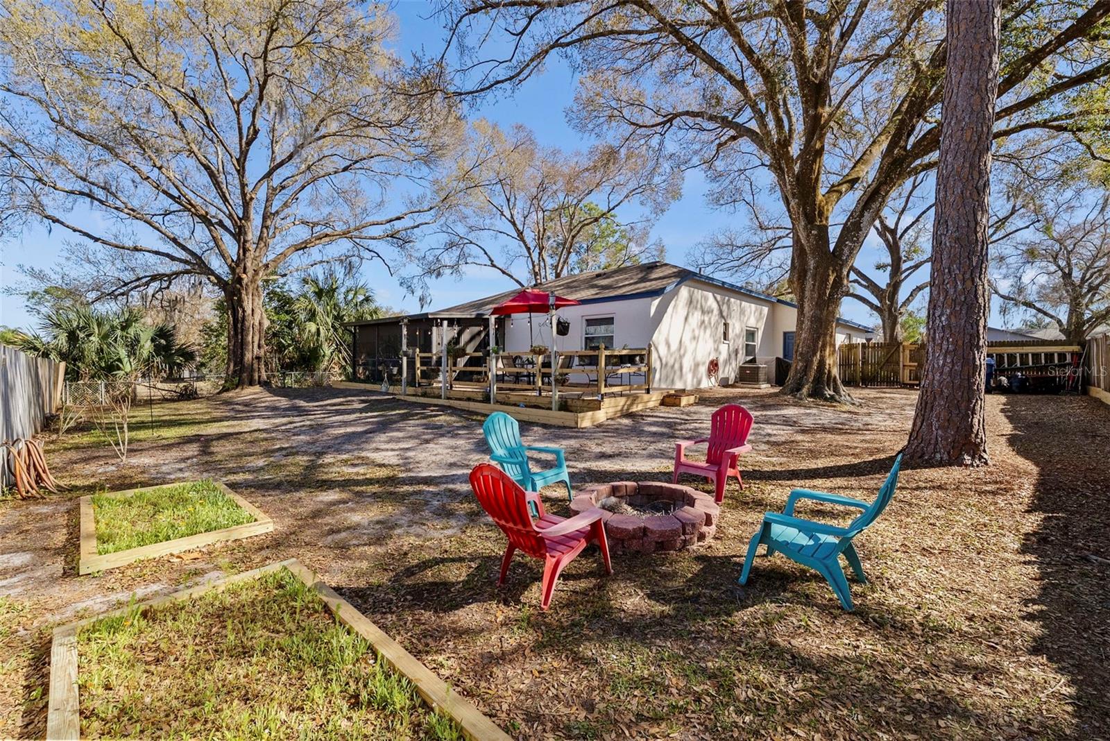 LAKE PADGETT ESTATES EAST - Residential