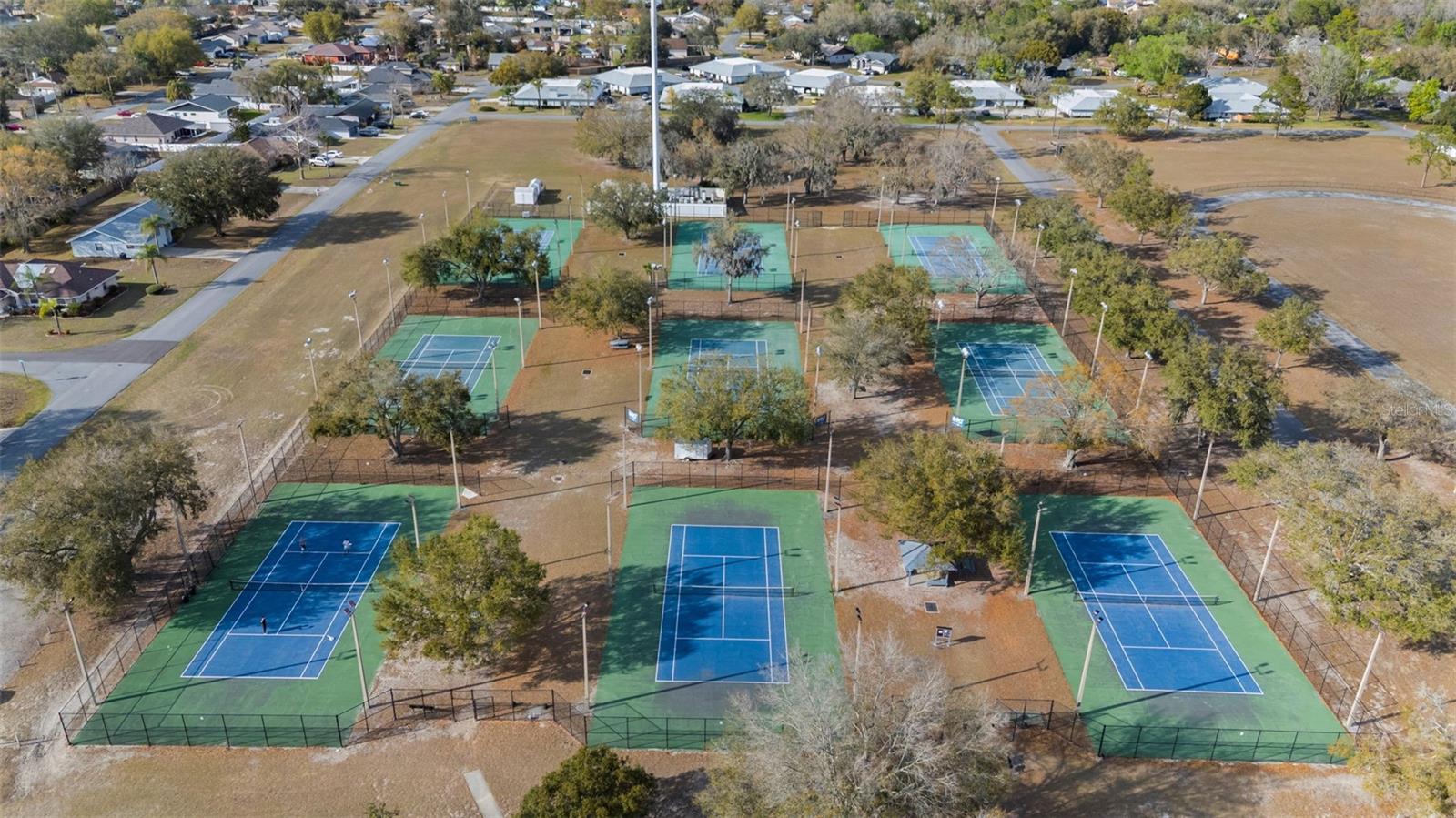 LAKE PADGETT ESTATES EAST - Residential