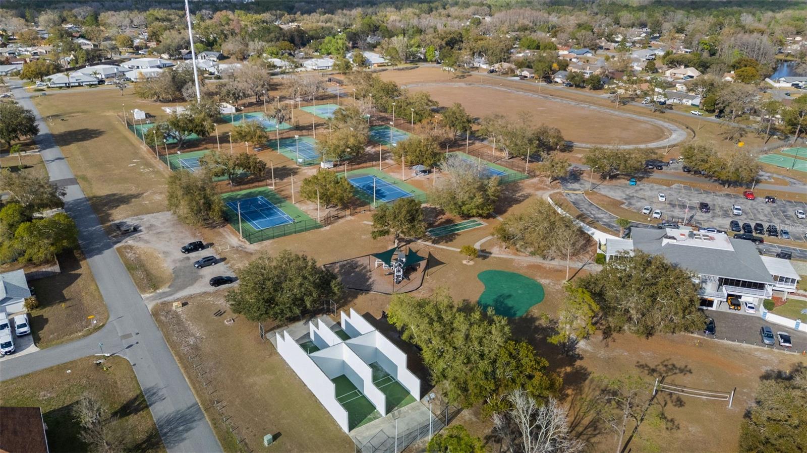 LAKE PADGETT ESTATES EAST - Residential