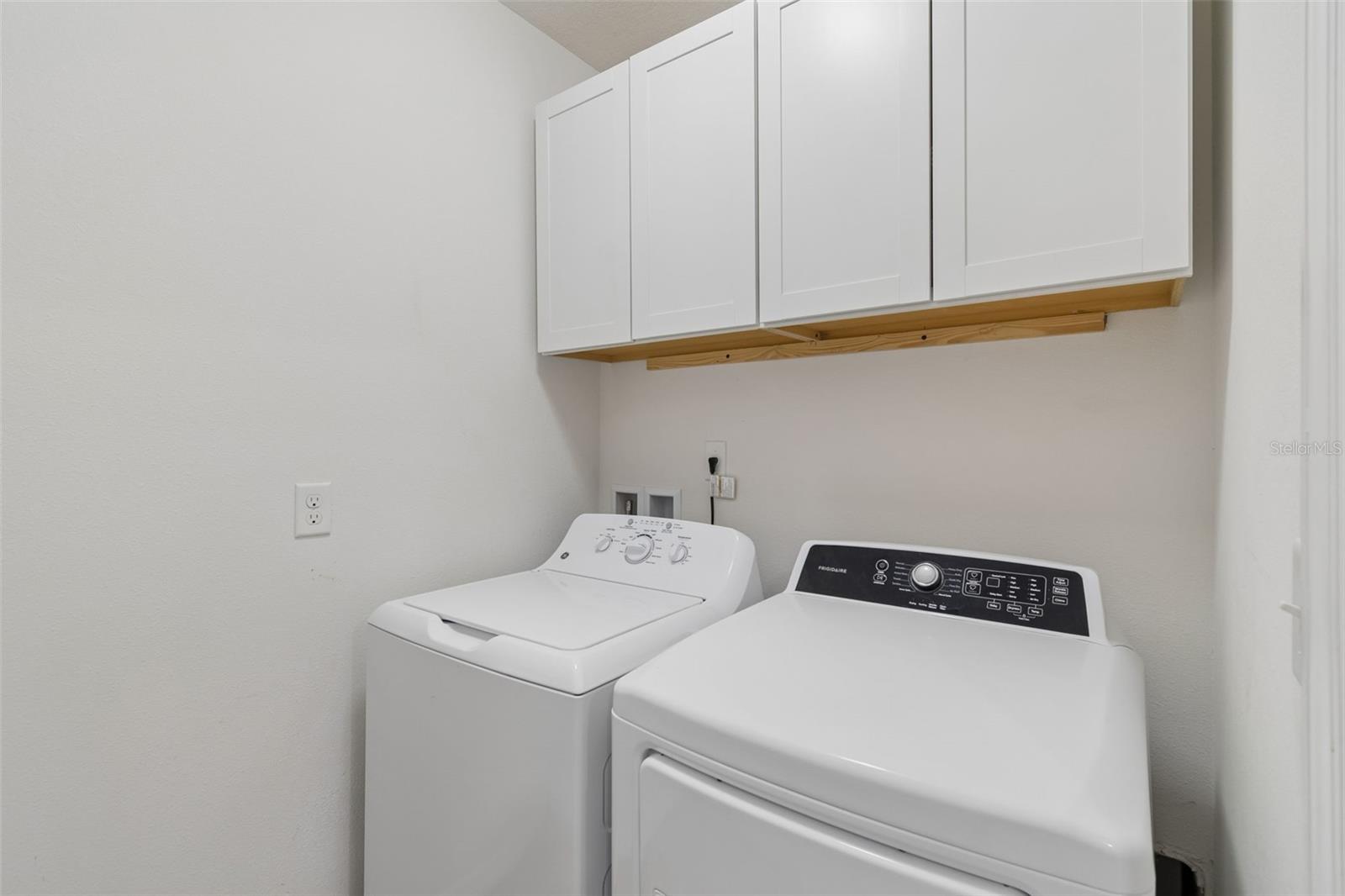 THE OAKS - Residential