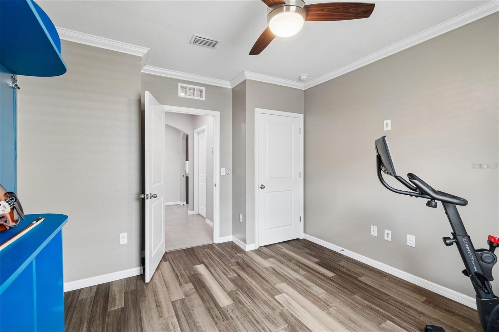 THE OAKS - Residential