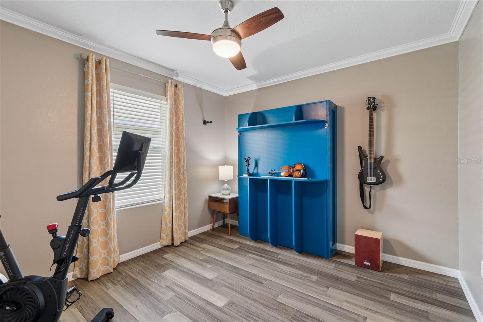 THE OAKS - Residential