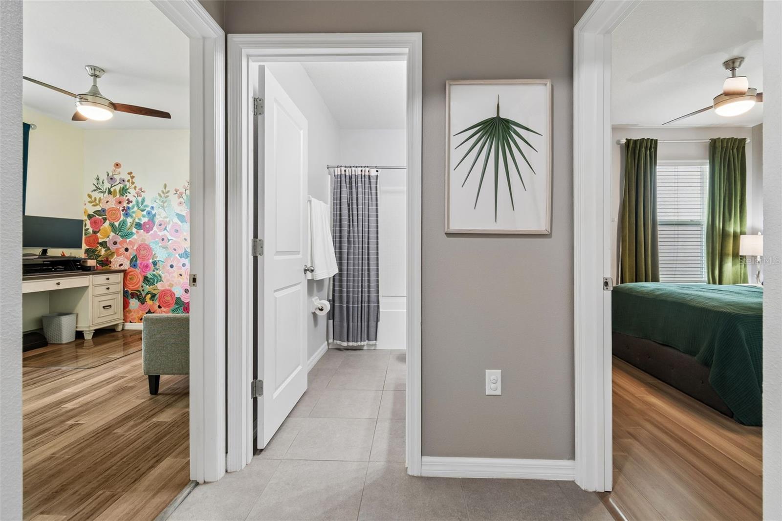 THE OAKS - Residential