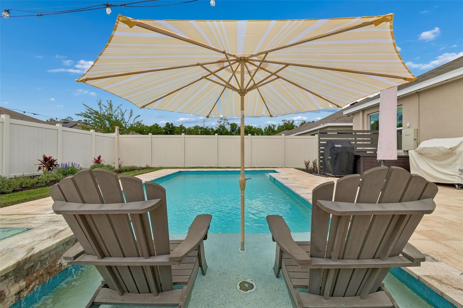 THE OAKS - Residential