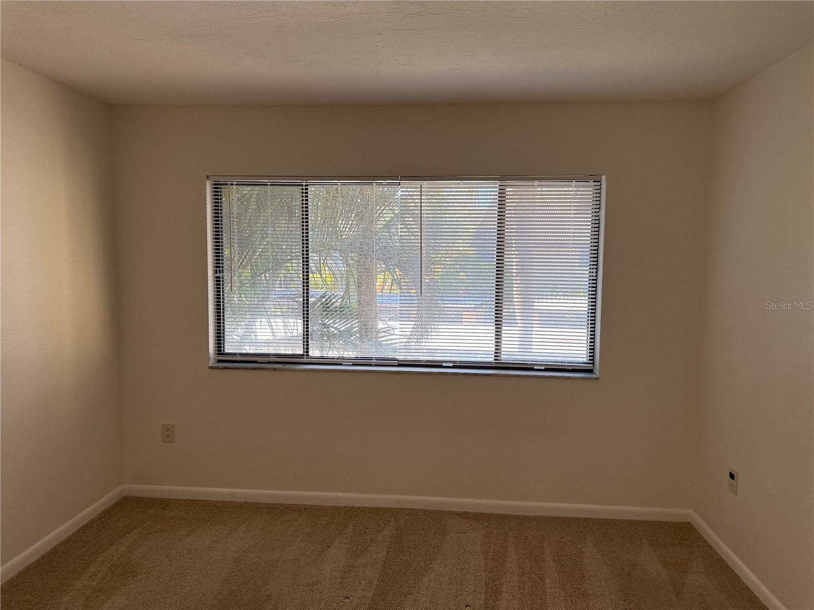 ASHTON LAKES 01 & 02 - Residential Lease