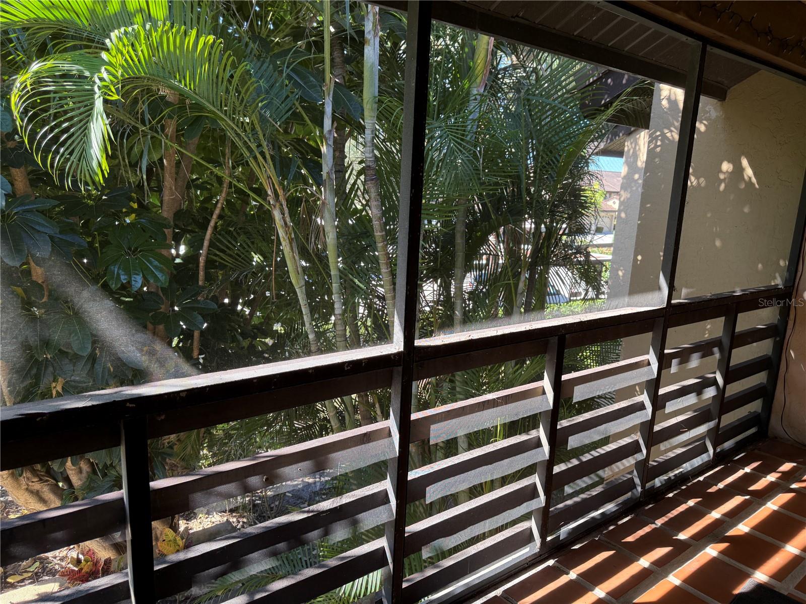 ASHTON LAKES 01 & 02 - Residential Lease