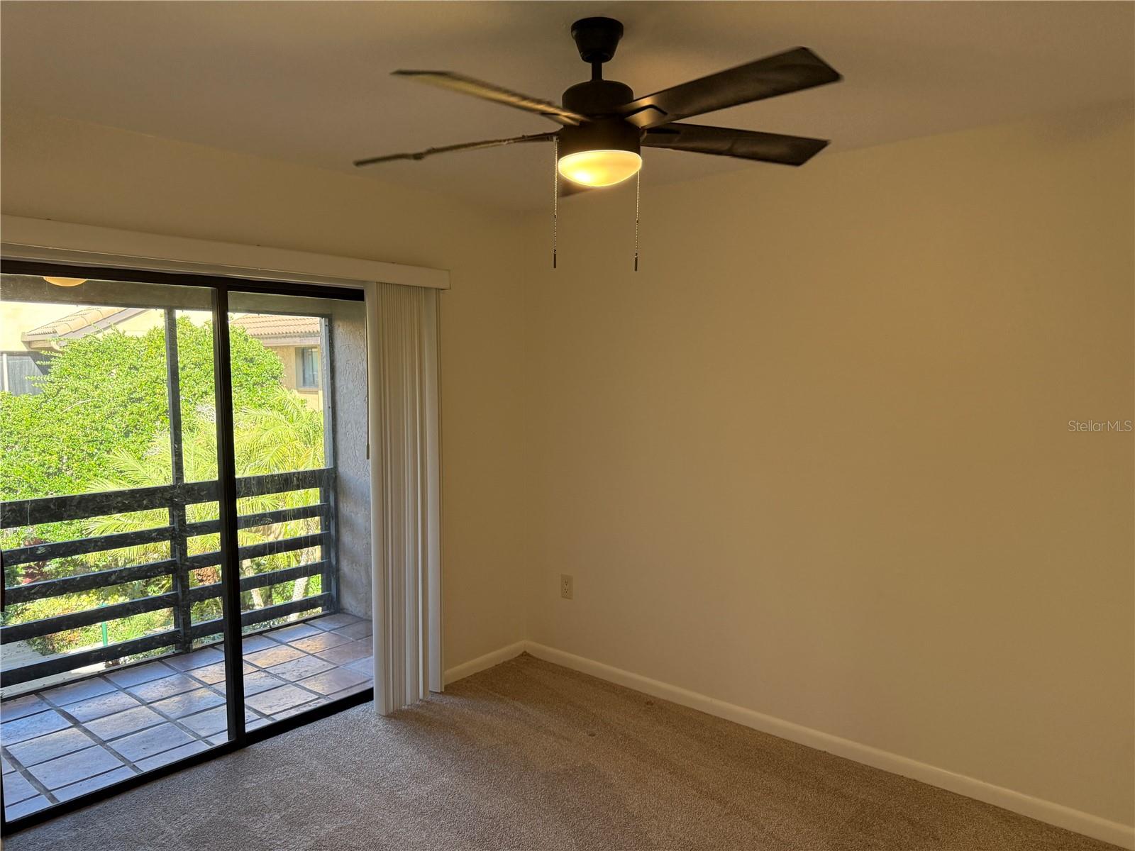 ASHTON LAKES 01 & 02 - Residential Lease