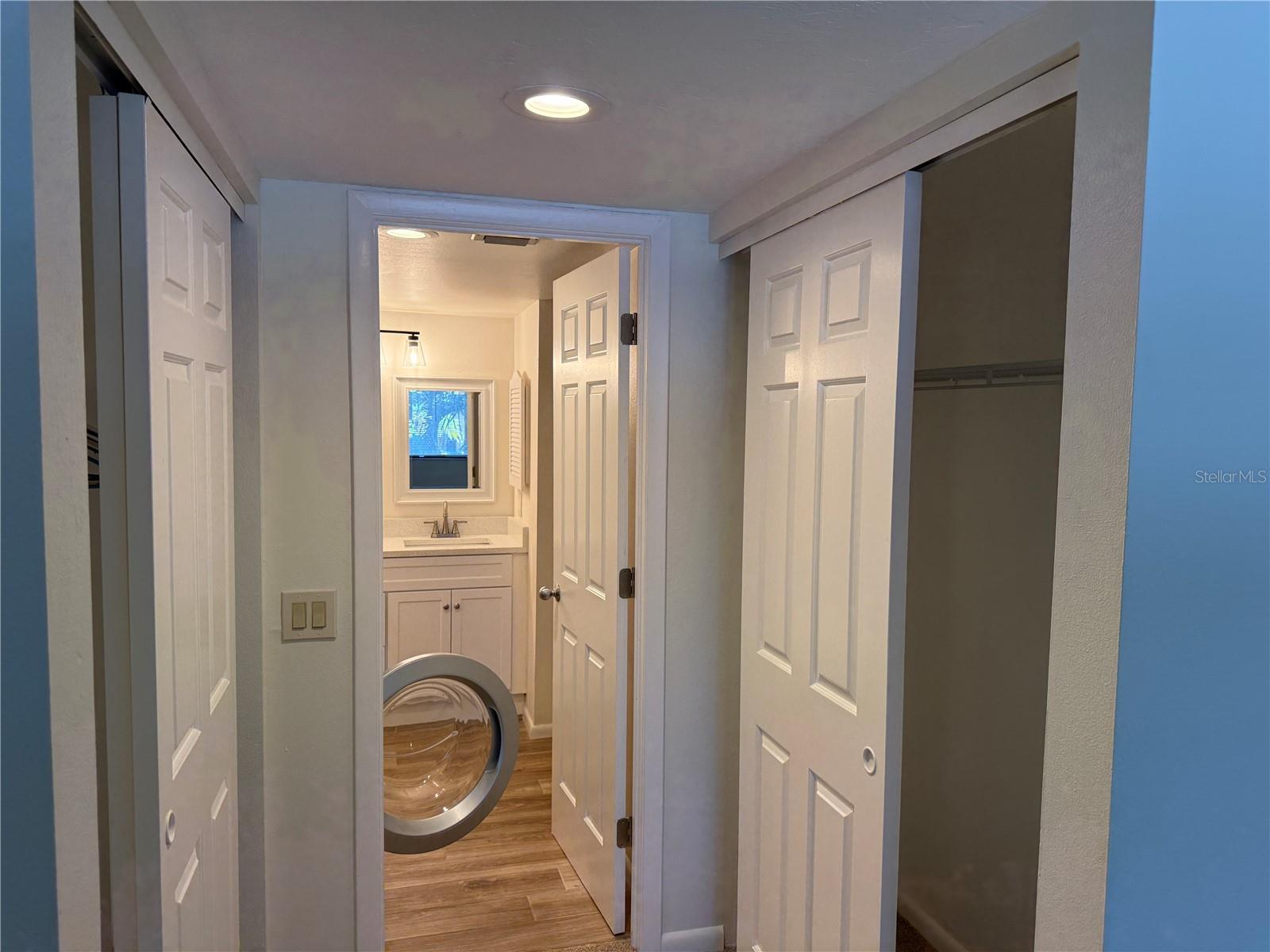 ASHTON LAKES 01 & 02 - Residential Lease