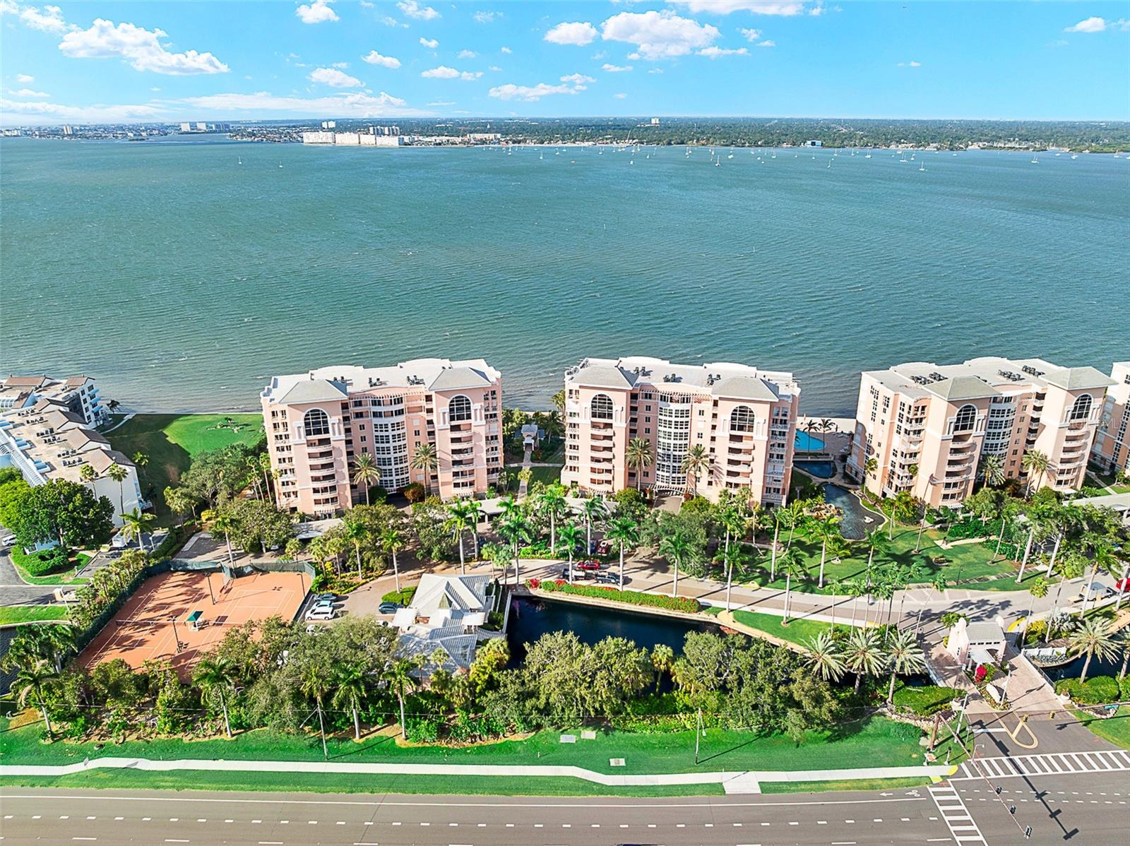 BACOPA BAY CONDO - Residential