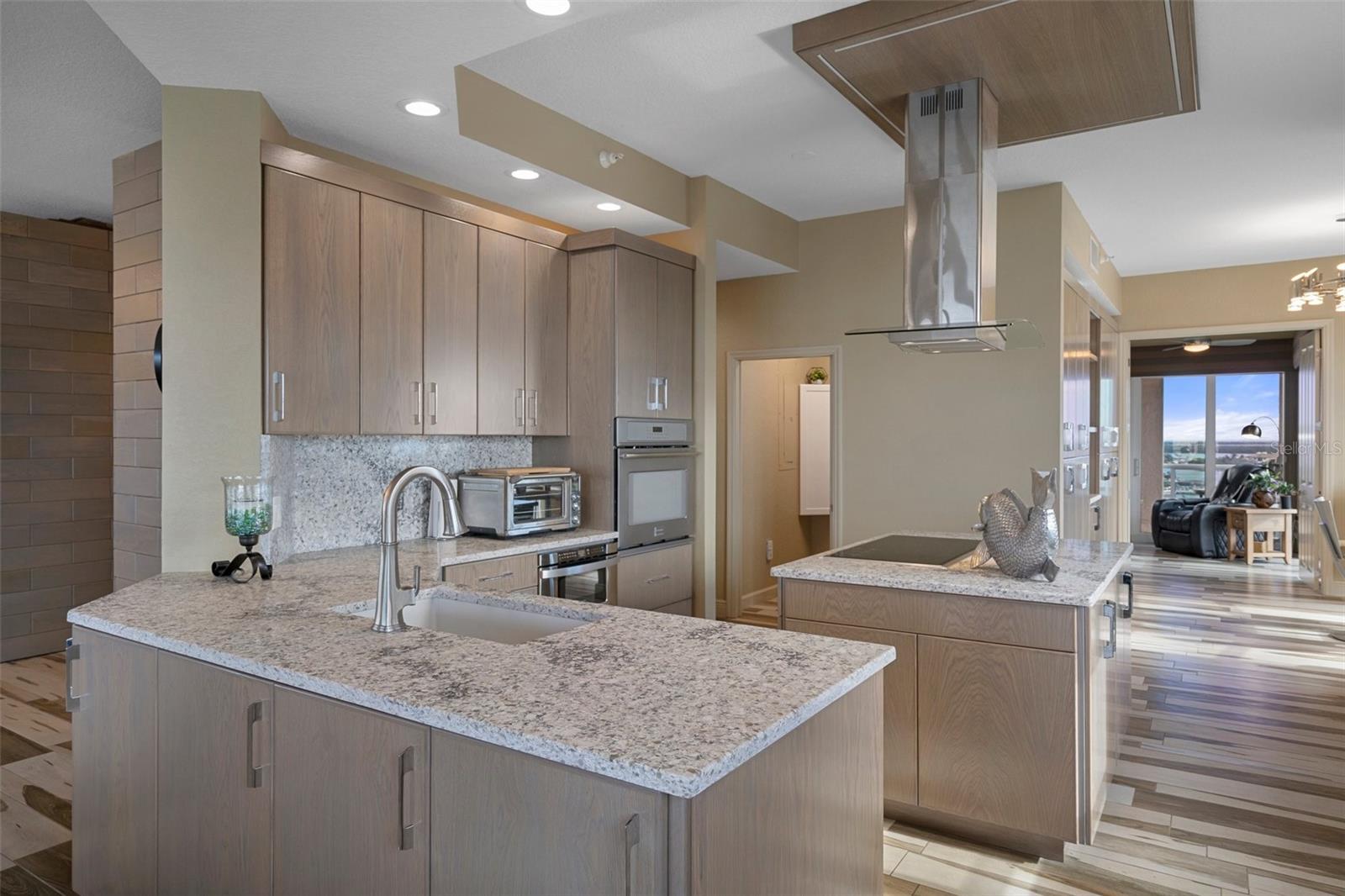 BACOPA BAY CONDO - Residential