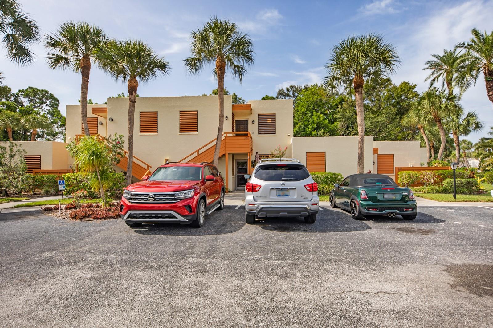 There is a fully renovated, 2-bedroom, 2-bathroom condo available in Wildewood Springs. Wildewood Springs sits on an 82-acre Audubon Bird & Wildlife Sanctuary and provides peace and quiet for outdoor lovers and nature enthusiasts. This condo has an updated kitchen, updated bathrooms, updated electrical and plumbing fixtures, and a brand-new hot water tank and AC unit. No pets are allowed, so sorry