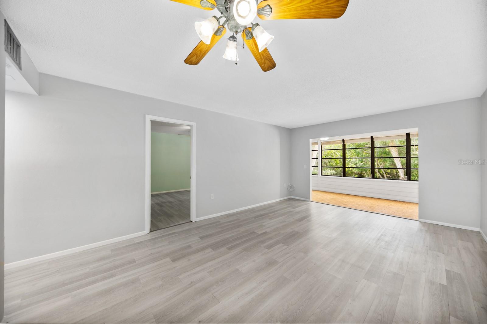 WILDEWOOD SPGS II-B - Residential Lease