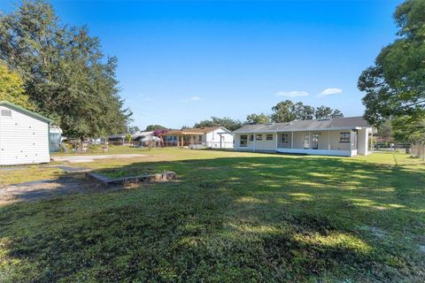 A home in AUBURNDALE