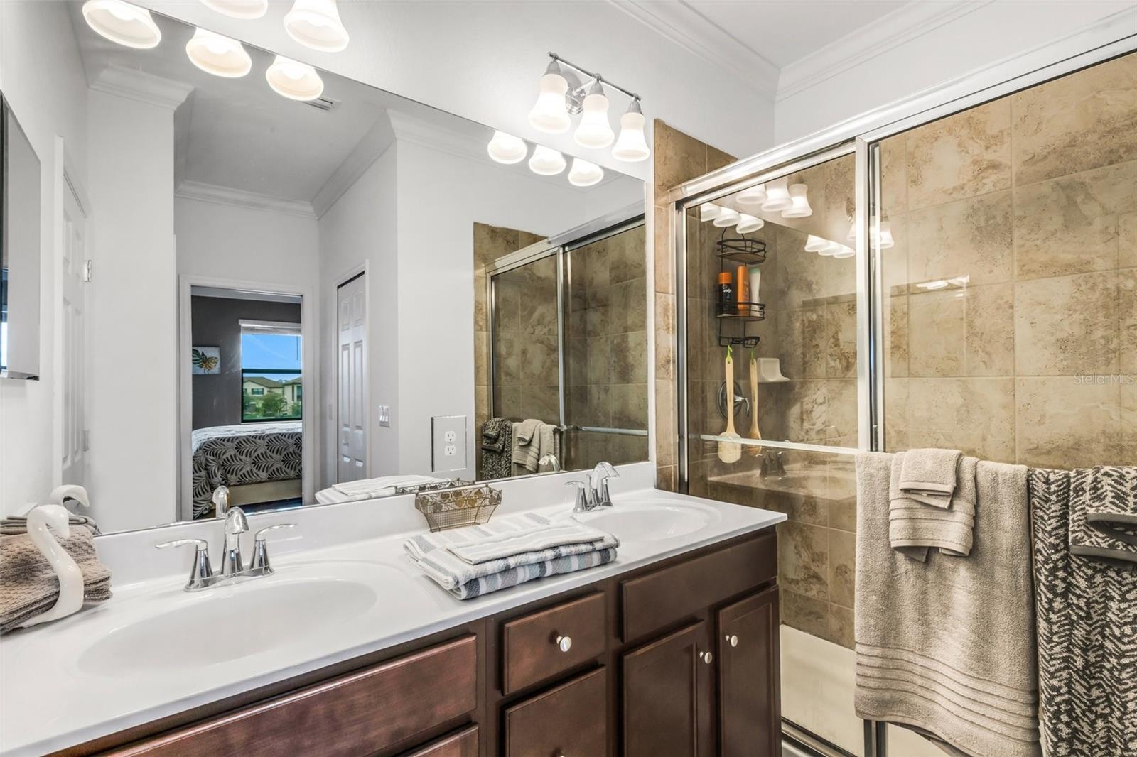 GRAN PARADISO TWNHMS 1B - Residential