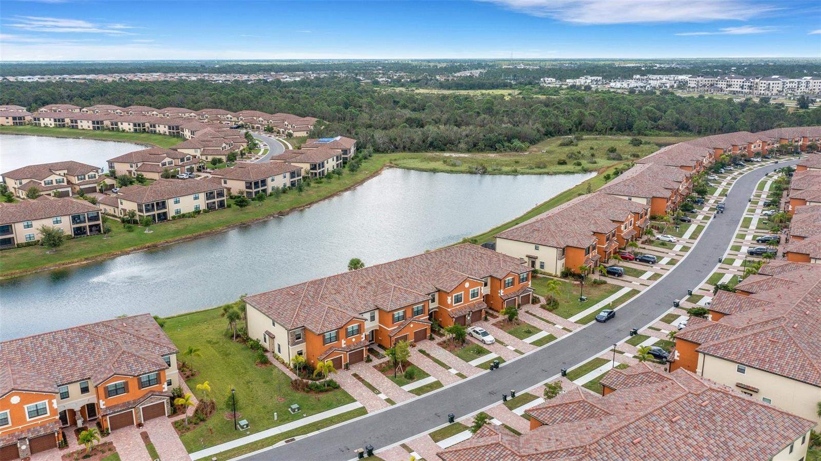 GRAN PARADISO TWNHMS 1B - Residential