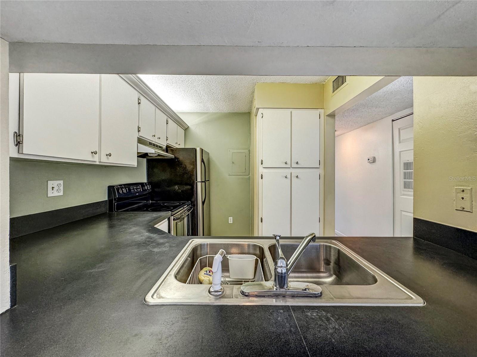 PINE RIDGE AT LAKE TARPON VILLAGE - Residential Lease