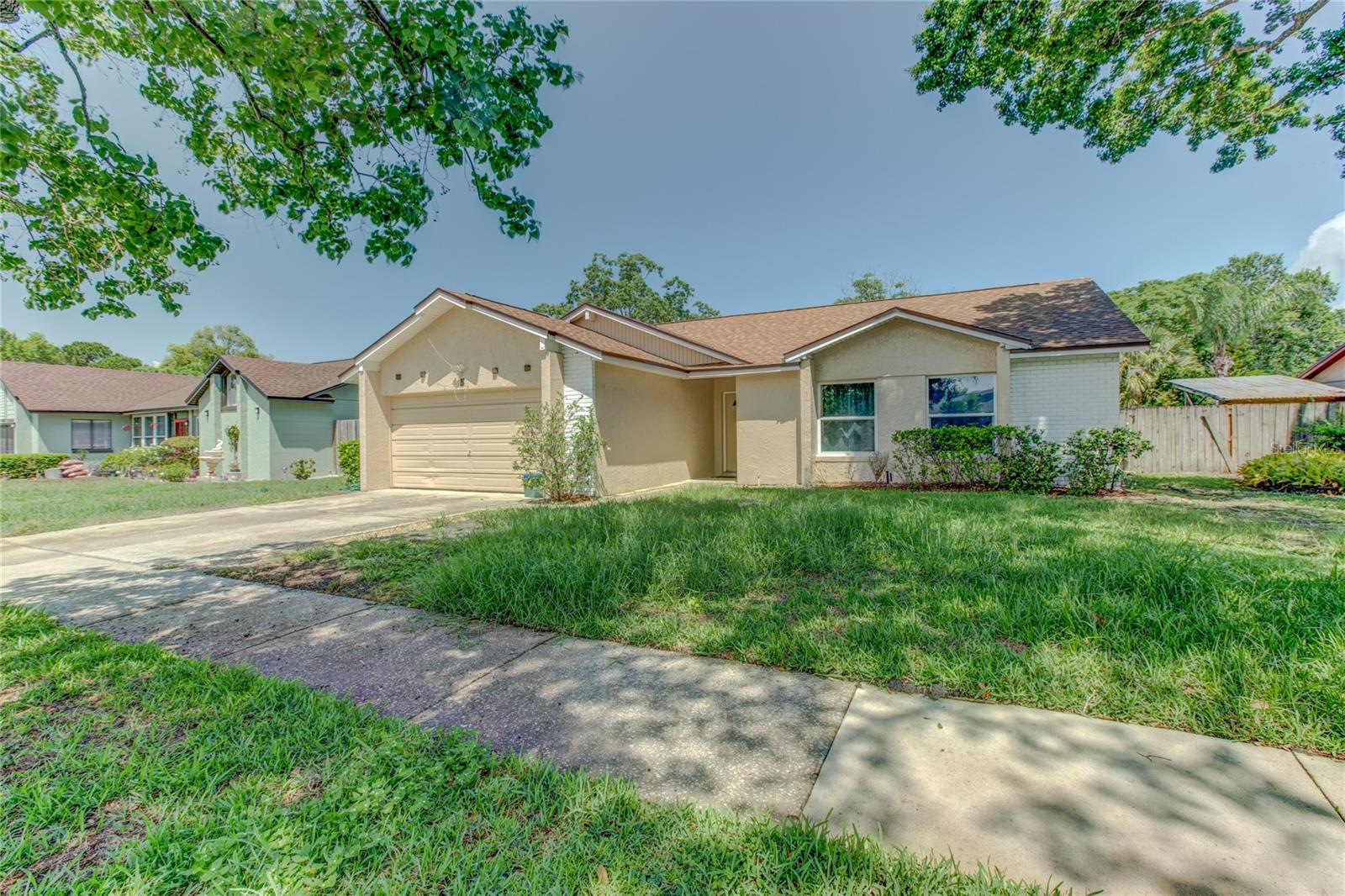 324 SIR LAWRENCE DRIVE