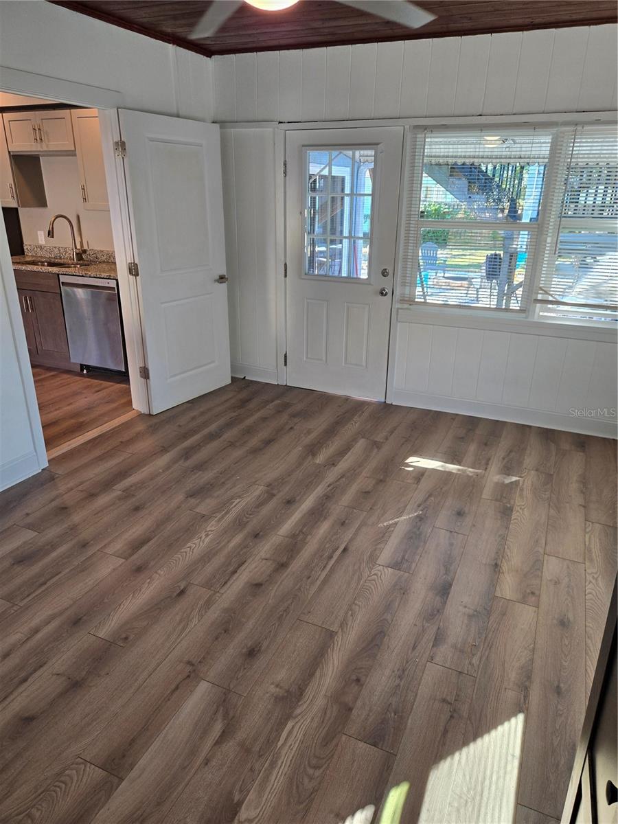 TARPON SPGS OFFICIAL MAP - Residential Lease