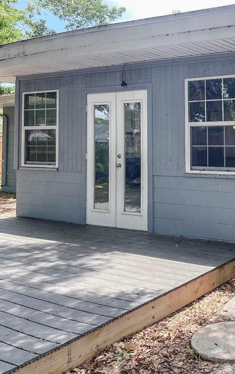 GOLDEN ACRES - Residential Lease