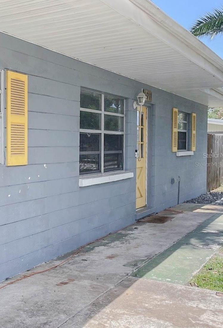 GOLDEN ACRES - Residential Lease