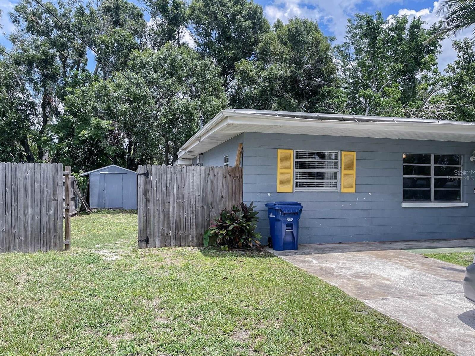 GOLDEN ACRES - Residential Lease